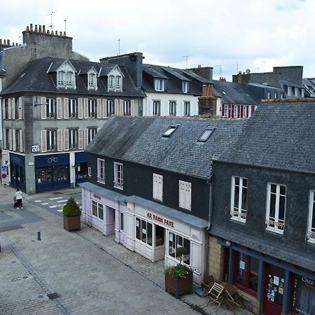 Nuit Sur Le Pont 5 Apartment Landerneau Exterior photo